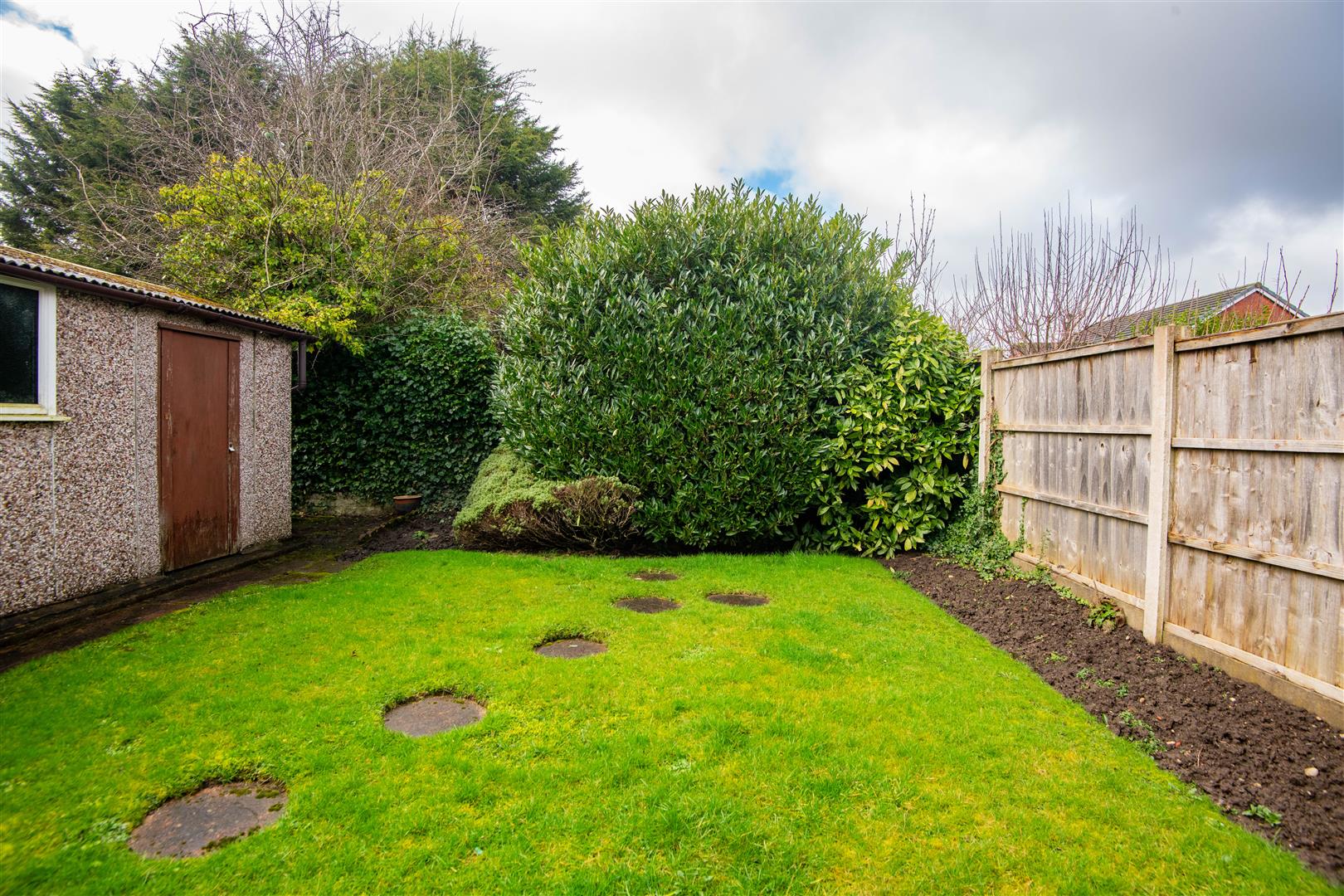 2 bed property in St. Annes Road, Leyland